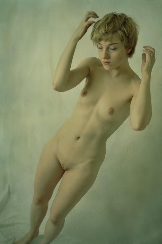 25P artistic nudes 01