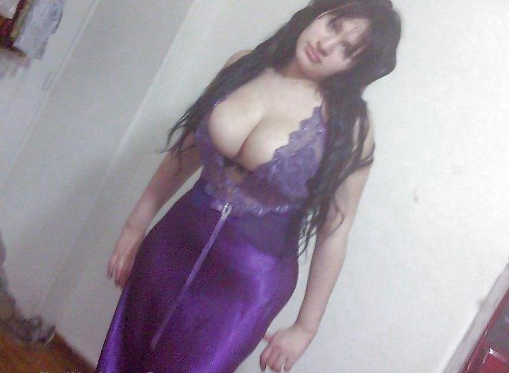 9P Hot arabian girl