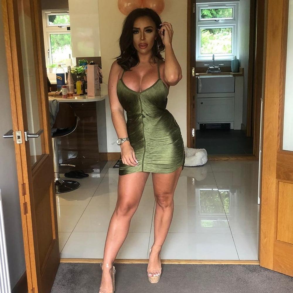 25P British Bimbo Emma