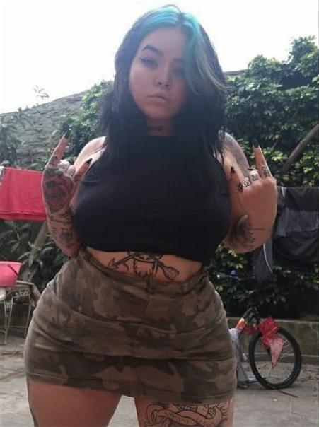 25P Micaela Gorda Puta