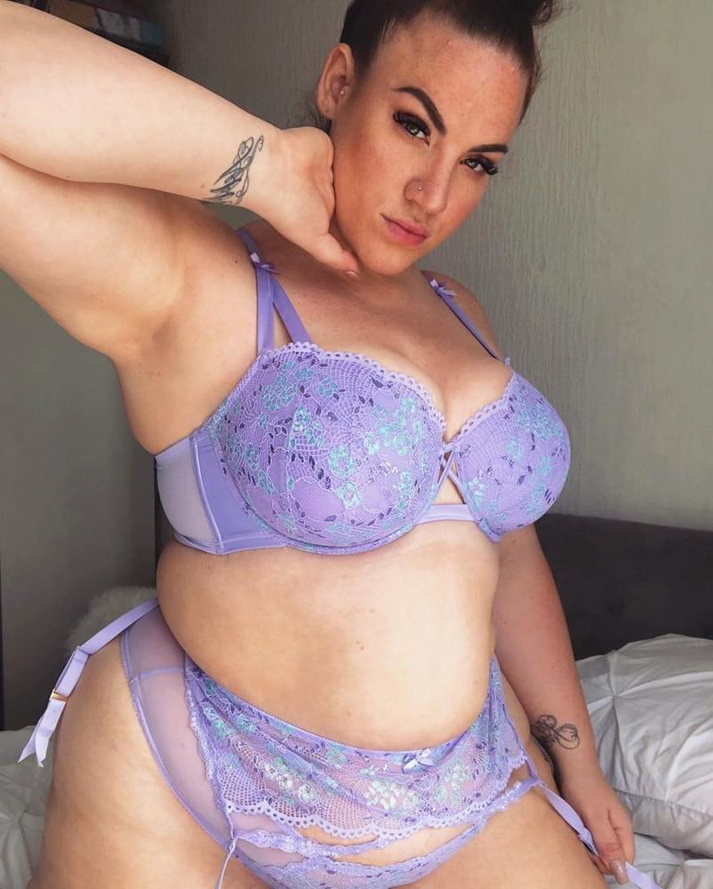 25P Danielle fat slag