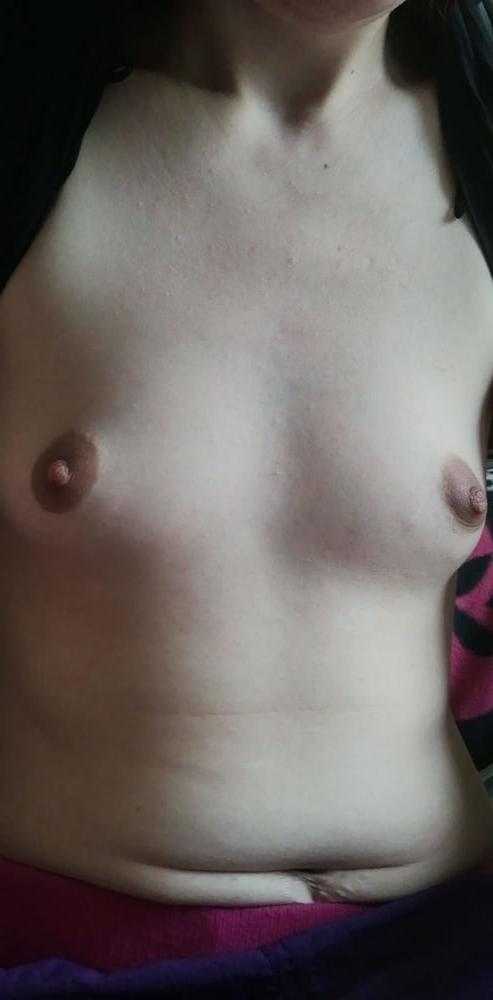 6P Tiny girl with tiny tits