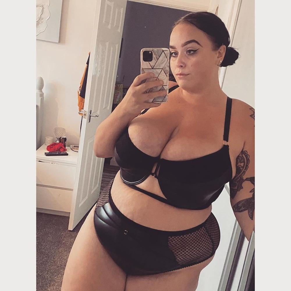 25P Chloe fat whore