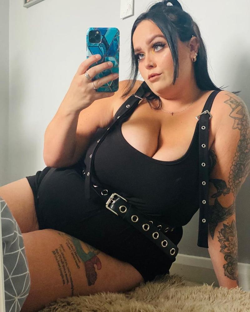25P Chloe fat whore