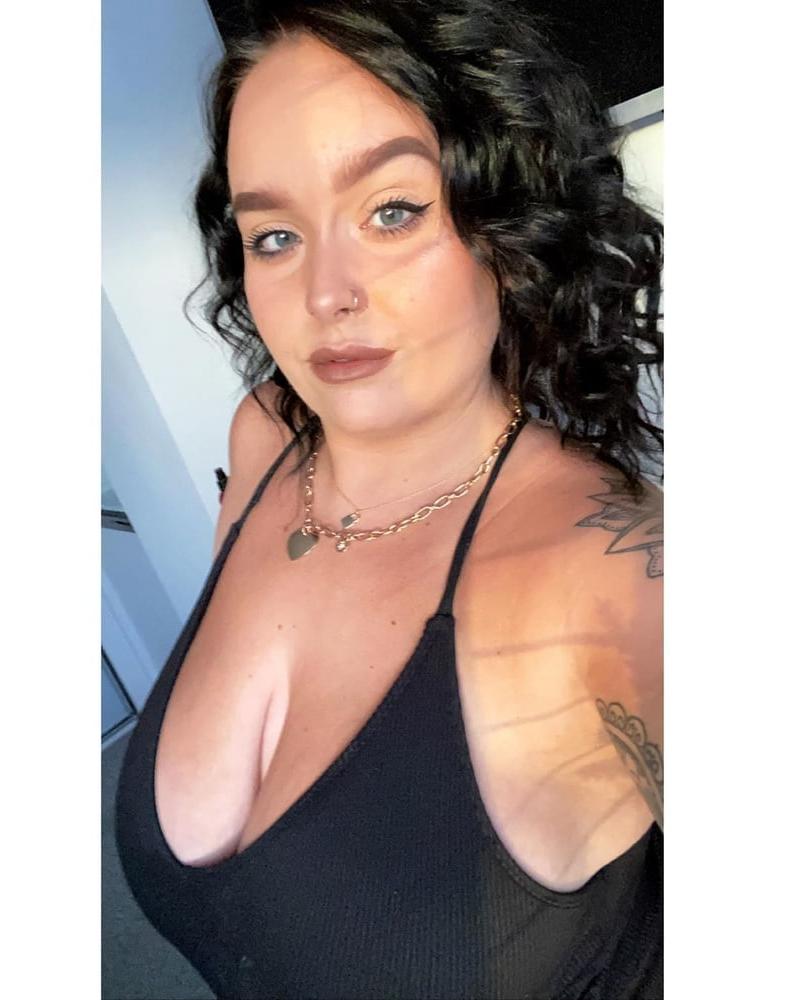 25P Chloe fat whore