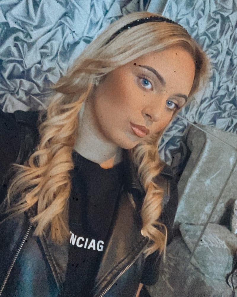25P Blonde bimbo Harliegh