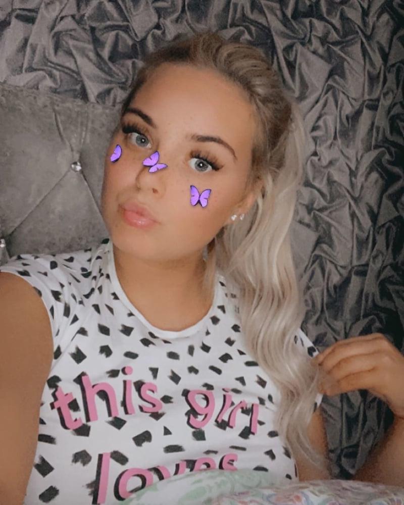 25P Blonde bimbo Harliegh