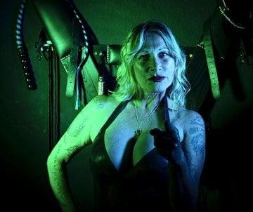 9P Mistress V