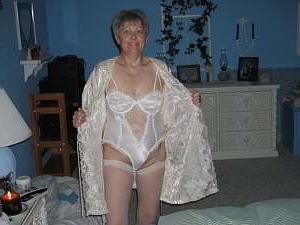 13P wanted ur wife poen