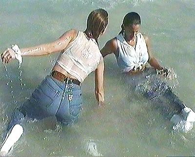 25P Queens in jeans CIII - Hand- and Blowjobs