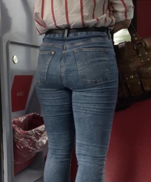 15P Jeans teen on the train