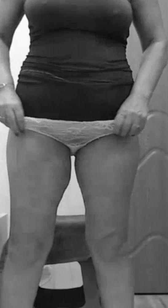 25P My horny wife upskirt. Selfies
