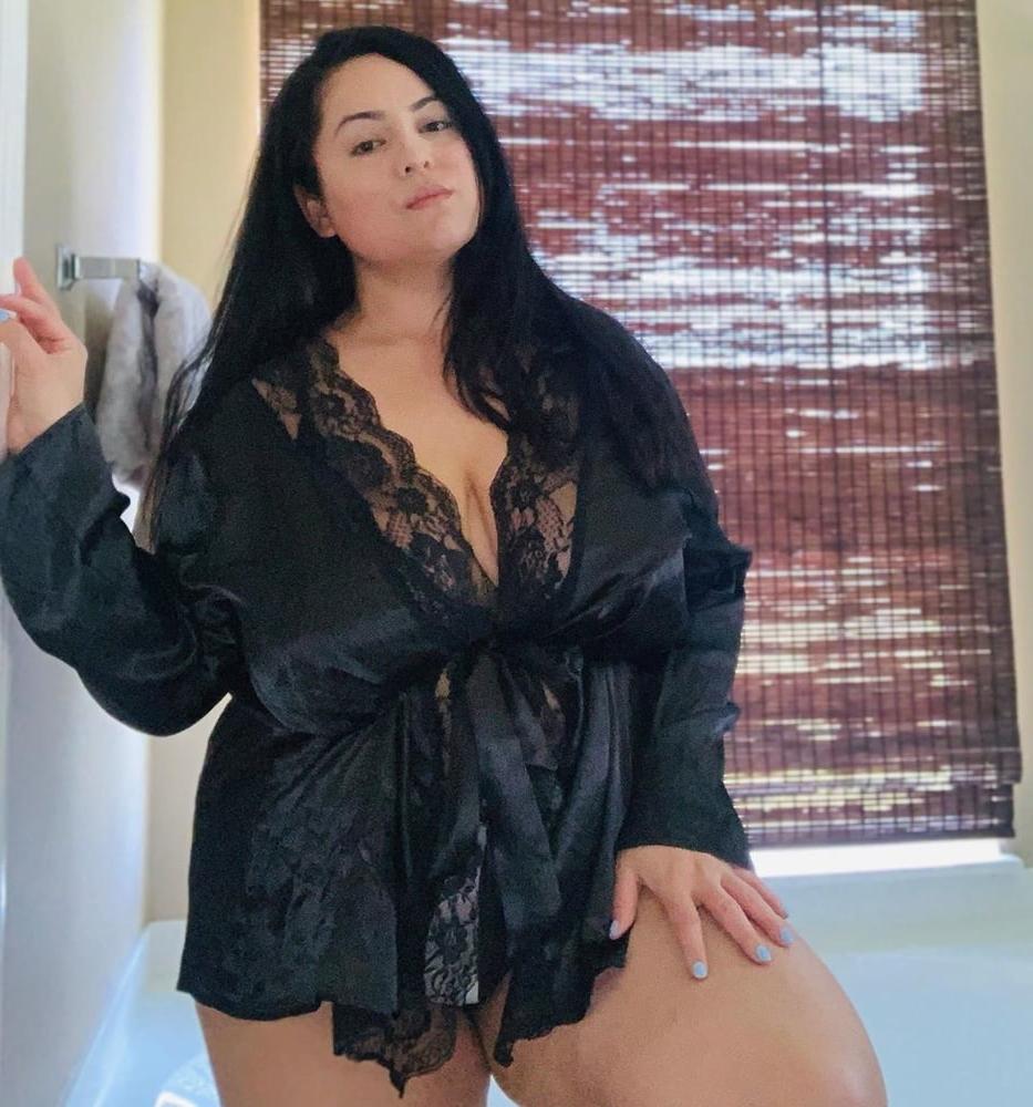 25P Barbi fat fuck slut