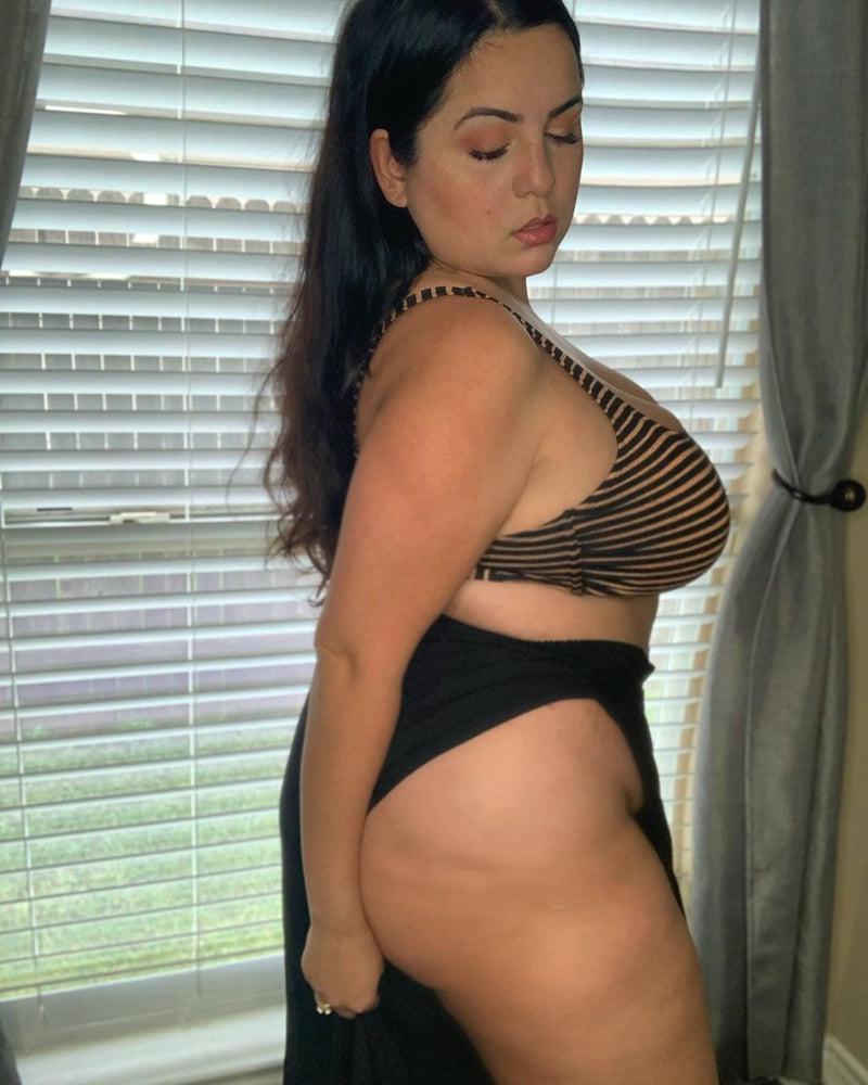 25P Barbi fat fuck slut