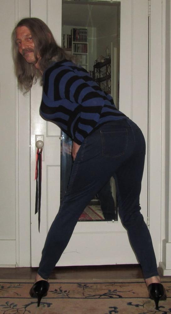 25P Showing Off My Big Tits and Big Butt