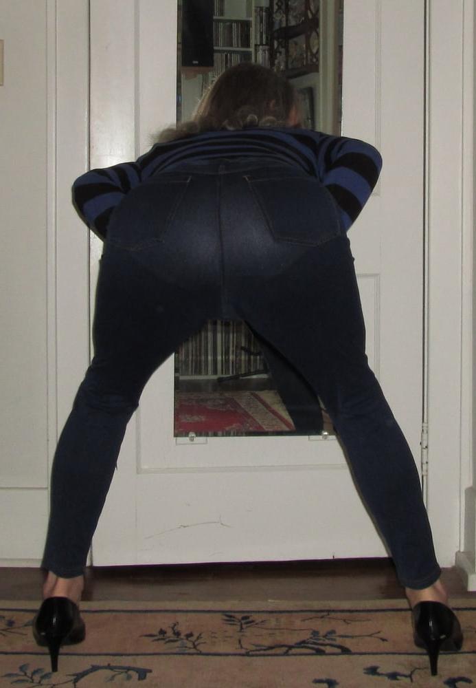 25P Showing Off My Big Tits and Big Butt