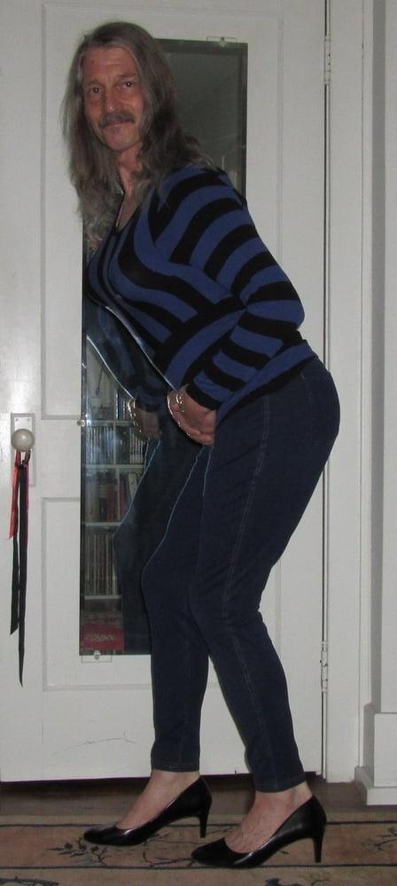 25P Showing Off My Big Tits and Big Butt