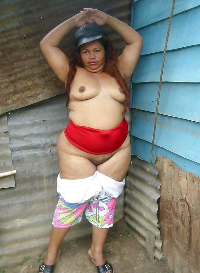 25P Caribbeans curvy