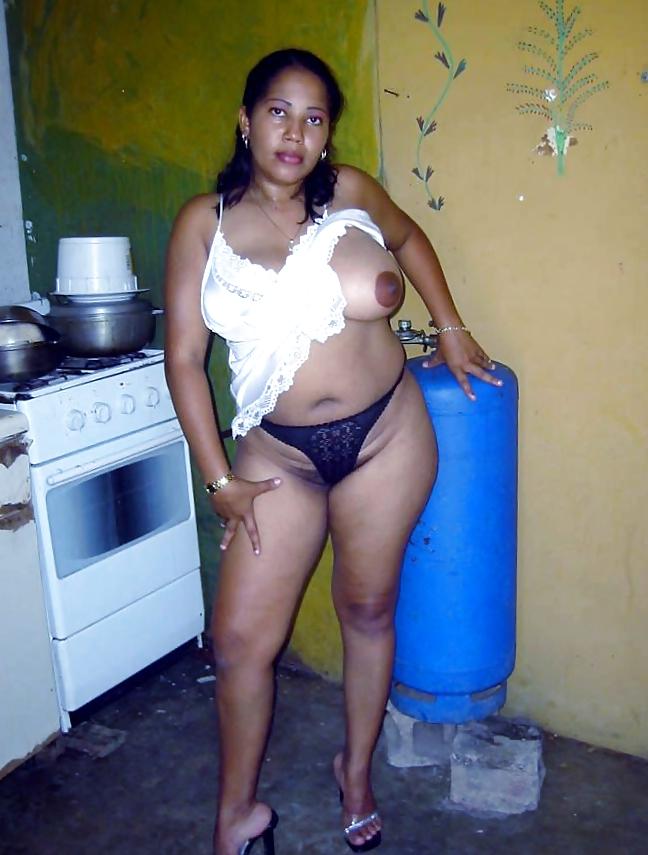 25P Caribbeans curvy