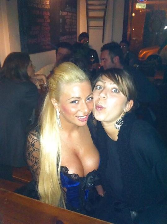 25P Nice Bimbo Babe & Friends