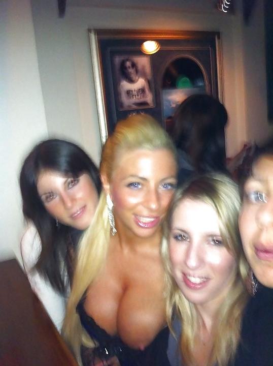 25P Nice Bimbo Babe & Friends