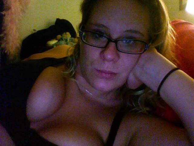 25P Curvy, Nerdy & Cute
