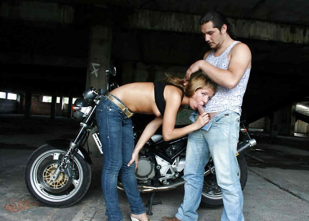 25P Some more girls in jeans