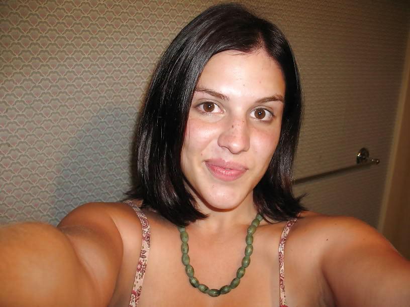 25P Curvy brunette not-nude but super sexy