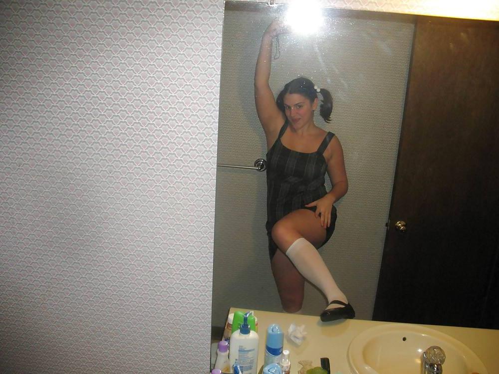 25P Curvy brunette not-nude but super sexy