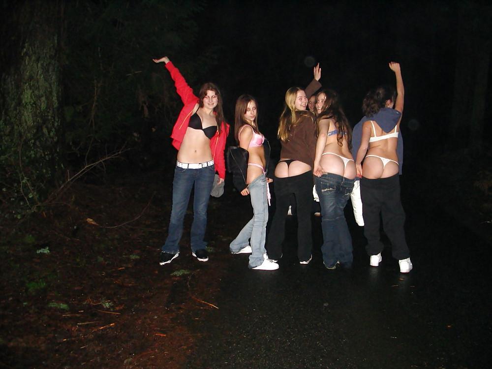 25P Group thong