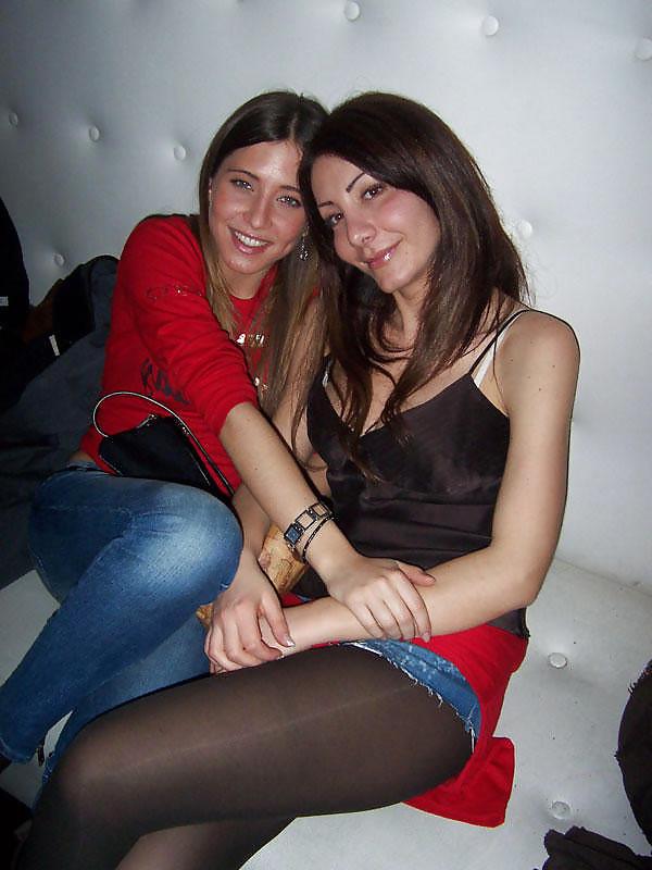 25P Queens in jeans XI