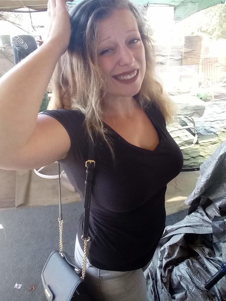 17P Curvy blonde PAWG