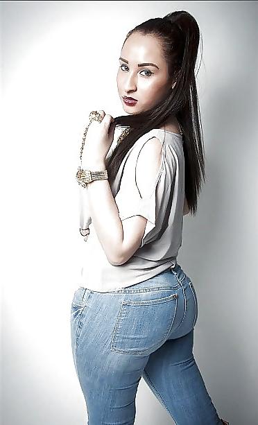 20P Ass hip and jeans 2