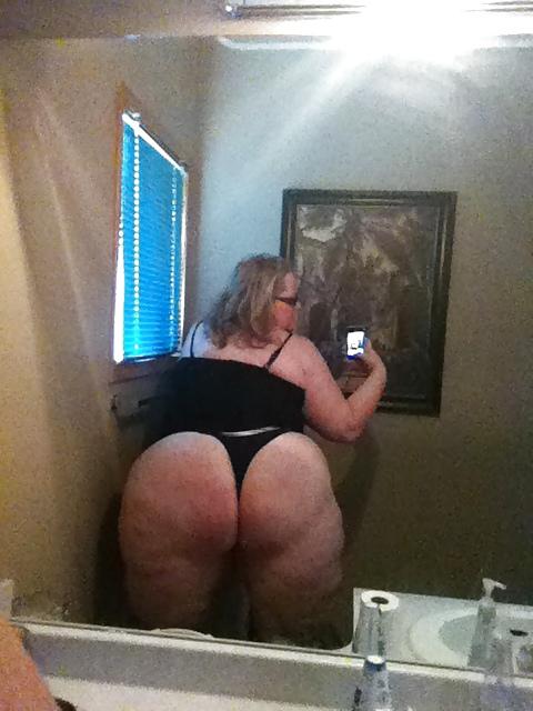 6P Another phat ass farm girl