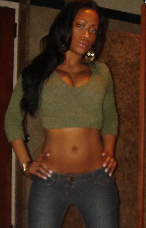 23P Queens in jeans XXXIII