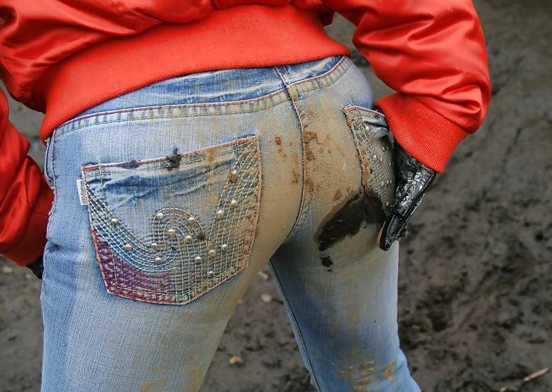 25P Queens in jeans XXXIV