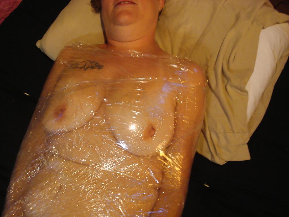 10P All tied up