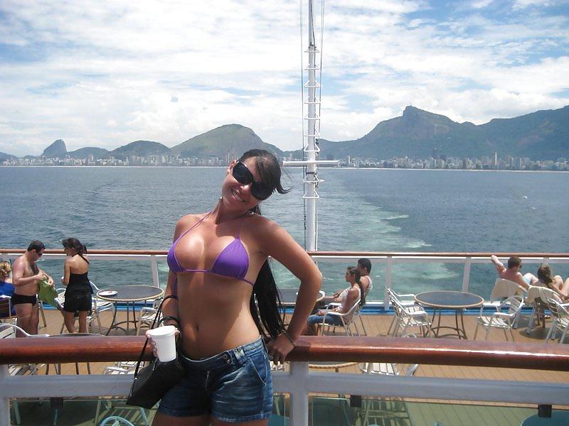 25P Hot Brazilian Girls