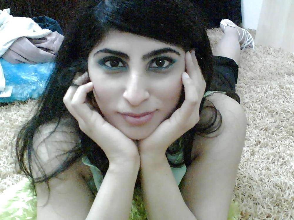 25P ARABIAN GIRLS - HOTTER AS HOT I