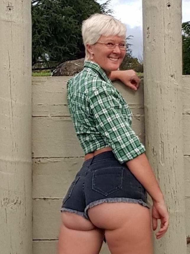 25P Curvy Thicc PAWGS. Girls To Make Your Dick Hard
