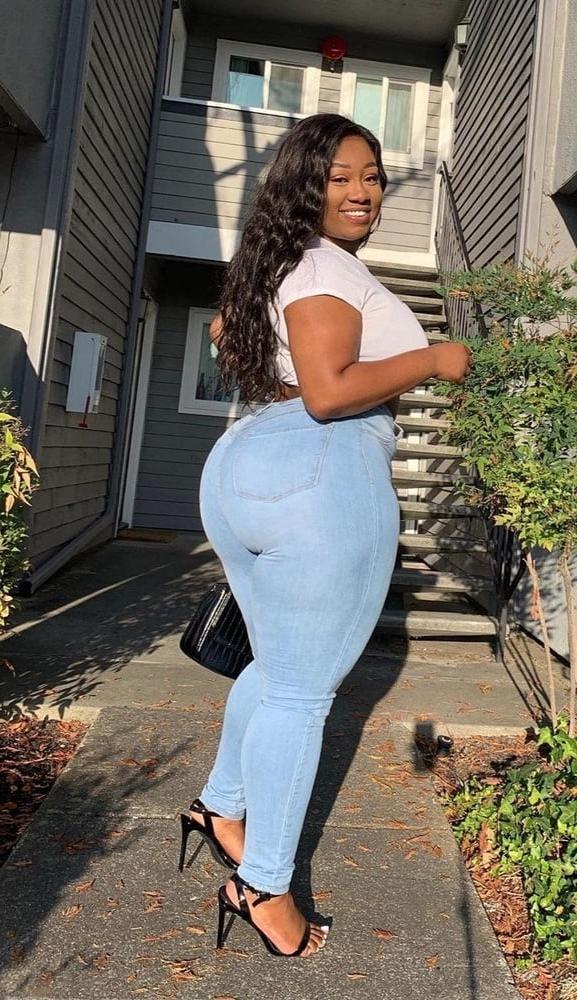 25P In Dem Jeans #3