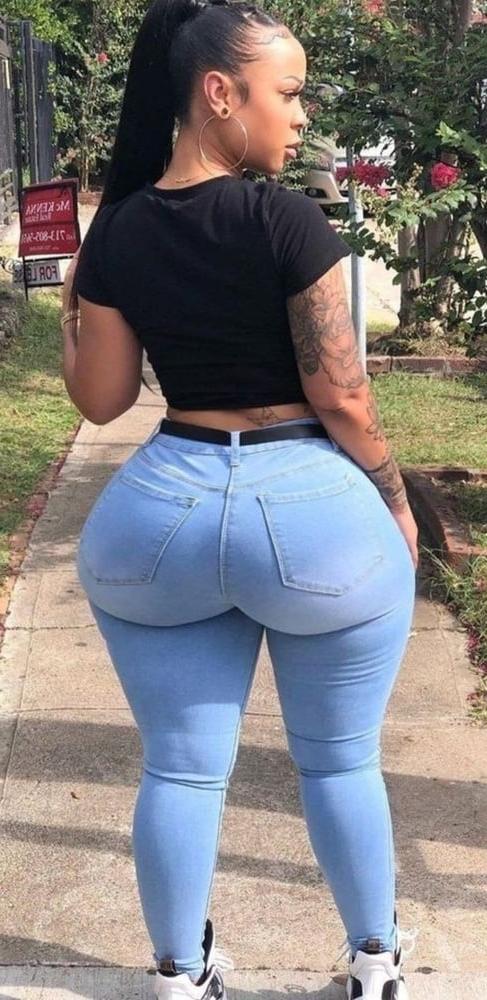 25P In Dem Jeans #3