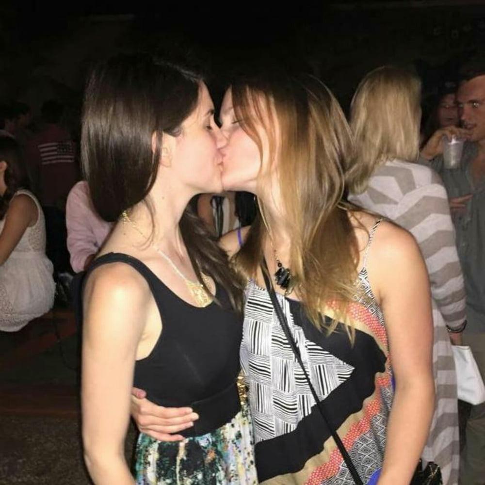 25P Lesbian Teen Big Tits Slim Body Big Dildo For Jerking Cocks