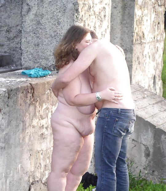 25P Random naturist couples + 2
