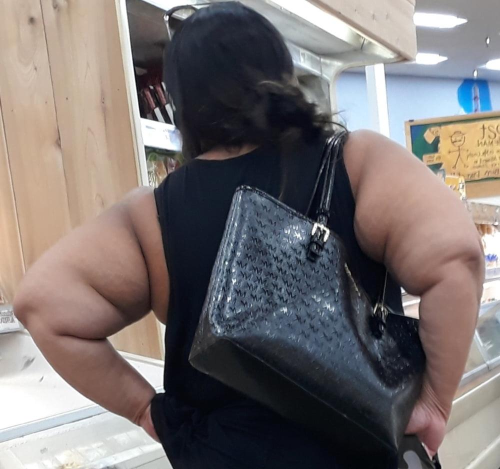 25P cellulite sluts 2 . very fat arms, flabby ass, cellulite leg