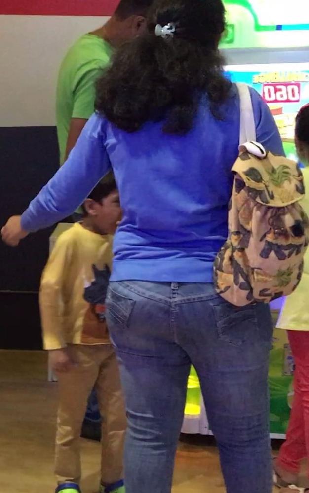 25P Indian curvy aunty 1011