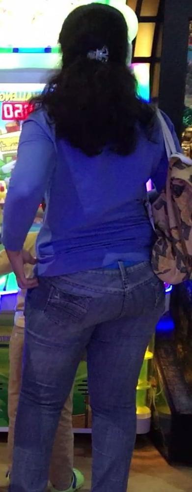 25P Indian curvy aunty 1011