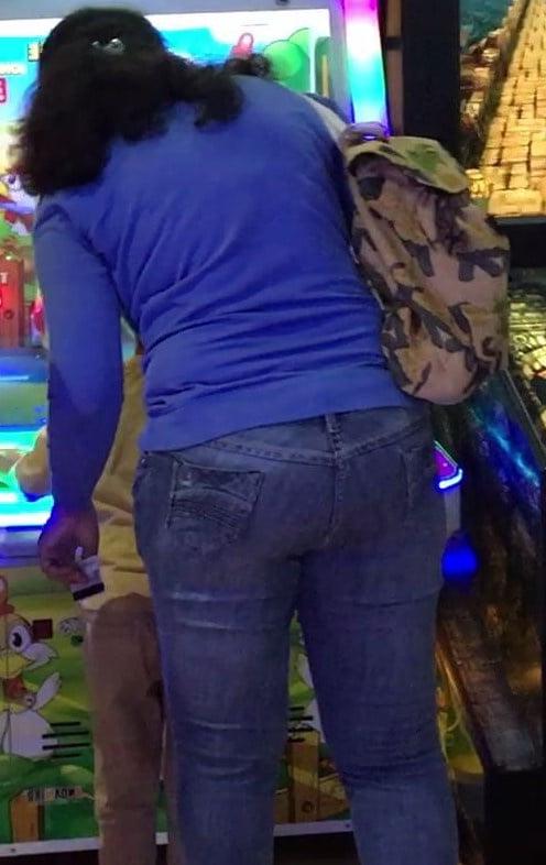 25P Indian curvy aunty 1011