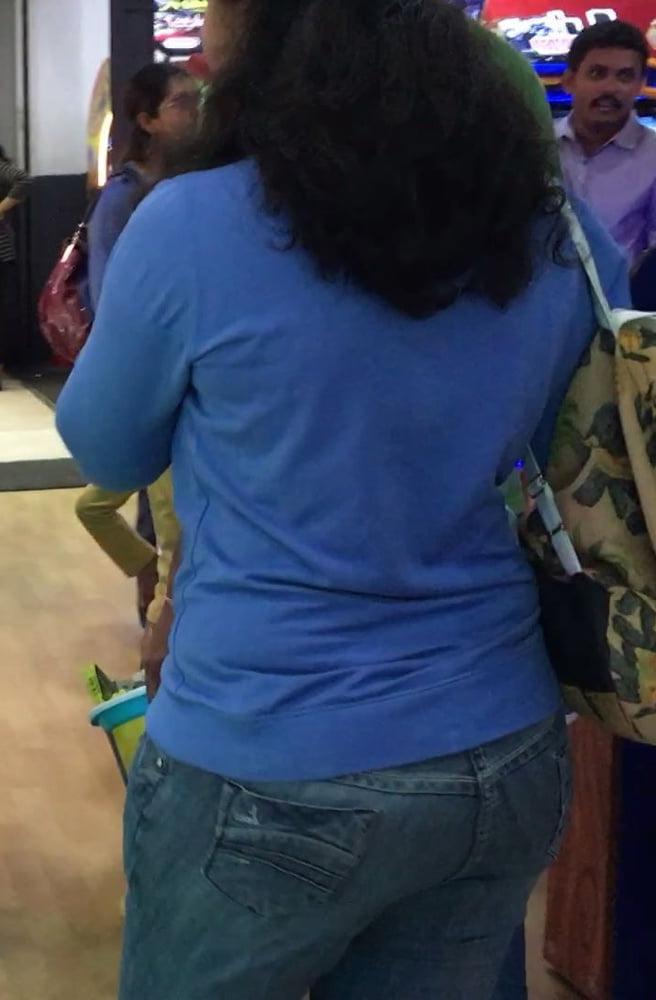 25P Indian curvy aunty 1011
