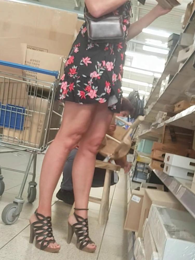 20P slut wife with high heels and mini skirt so hot and sexy